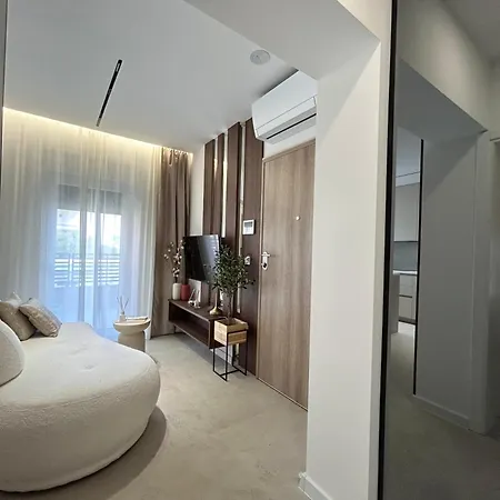 Ana With Private Parking Appartement Makarska