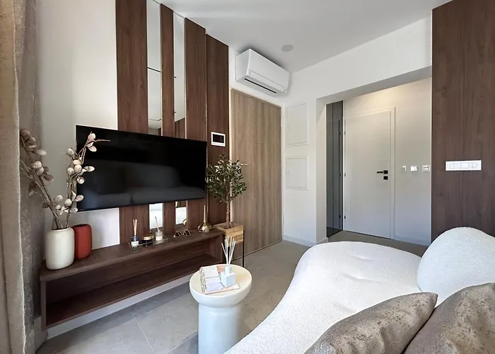 Appartement Ana With Private Parking